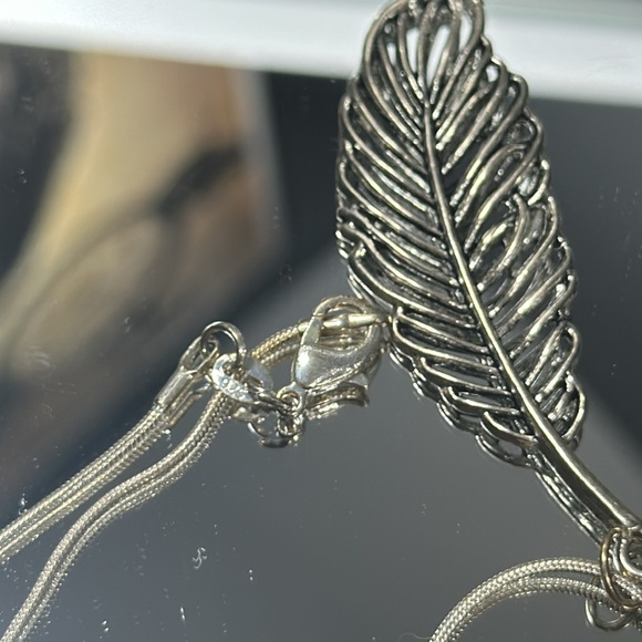 Light As A Feather Pendant Necklace 925 Sterling Silver - Picture 5 of 9